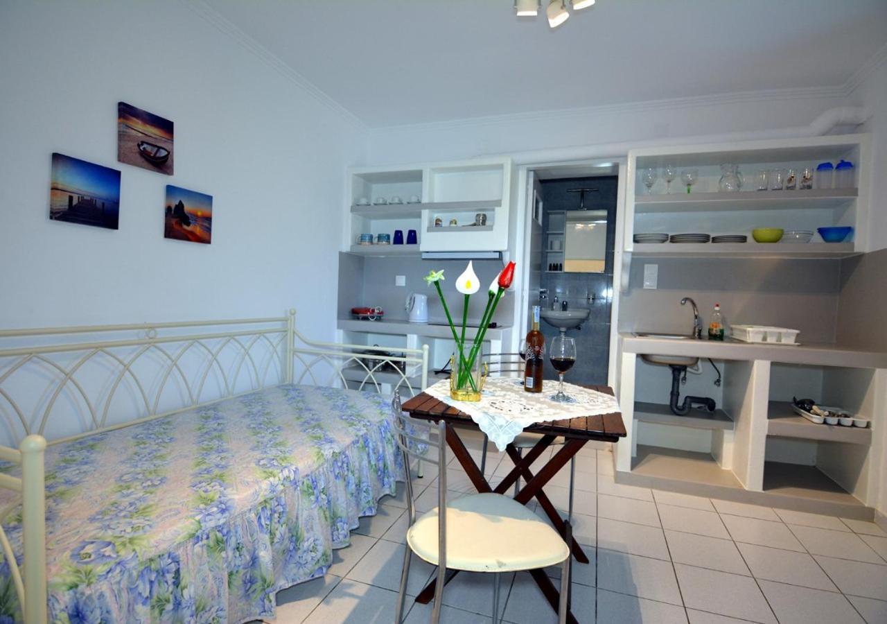 Jimmy's Appartement Plaka (Milos)
